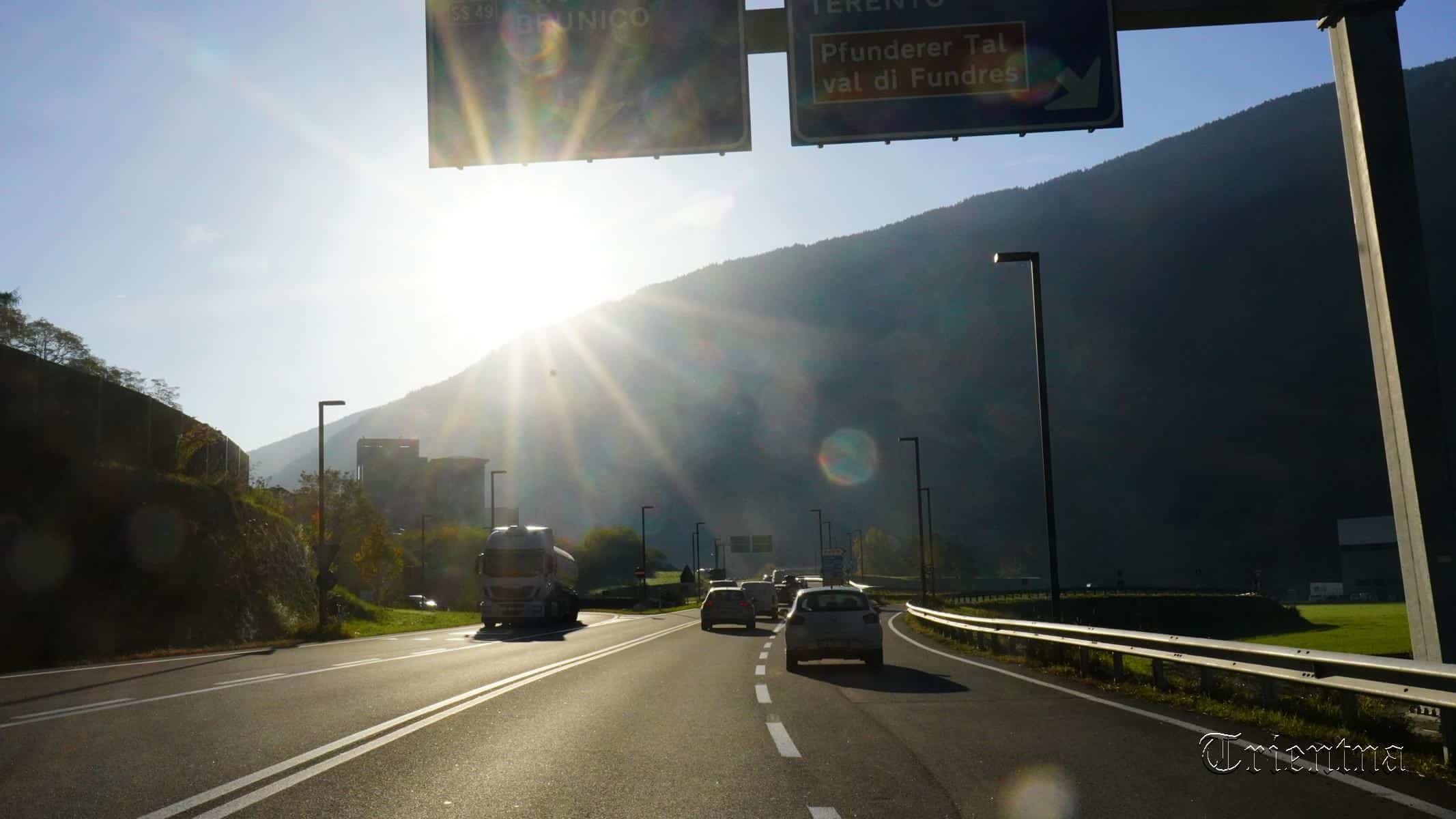 Autotour Spätauslese Südtirol Dolomiten Touren Autotour Spätauslese Südtirol Dolomiten Touren